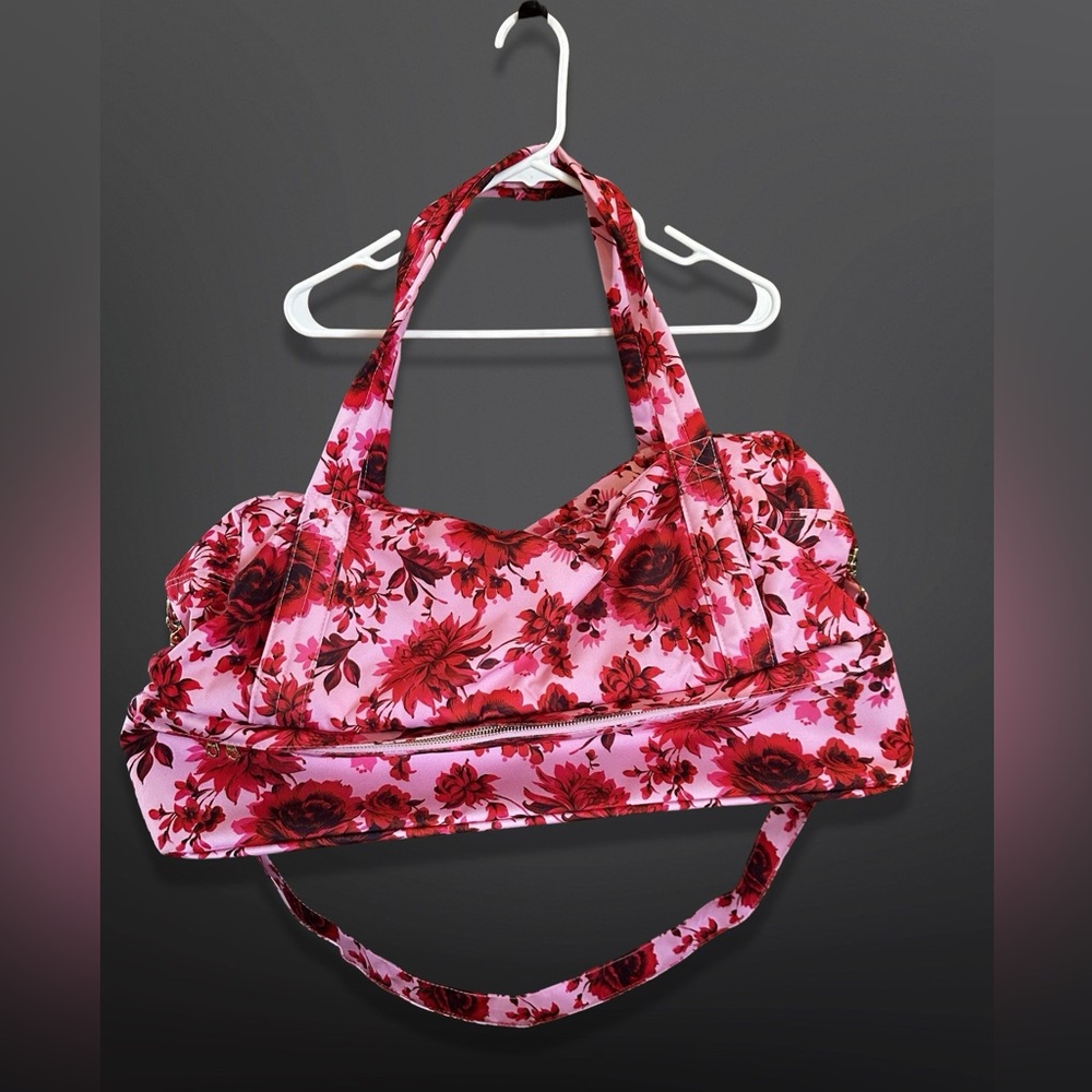 Ban.do getaway travelers bag with shoe compartment